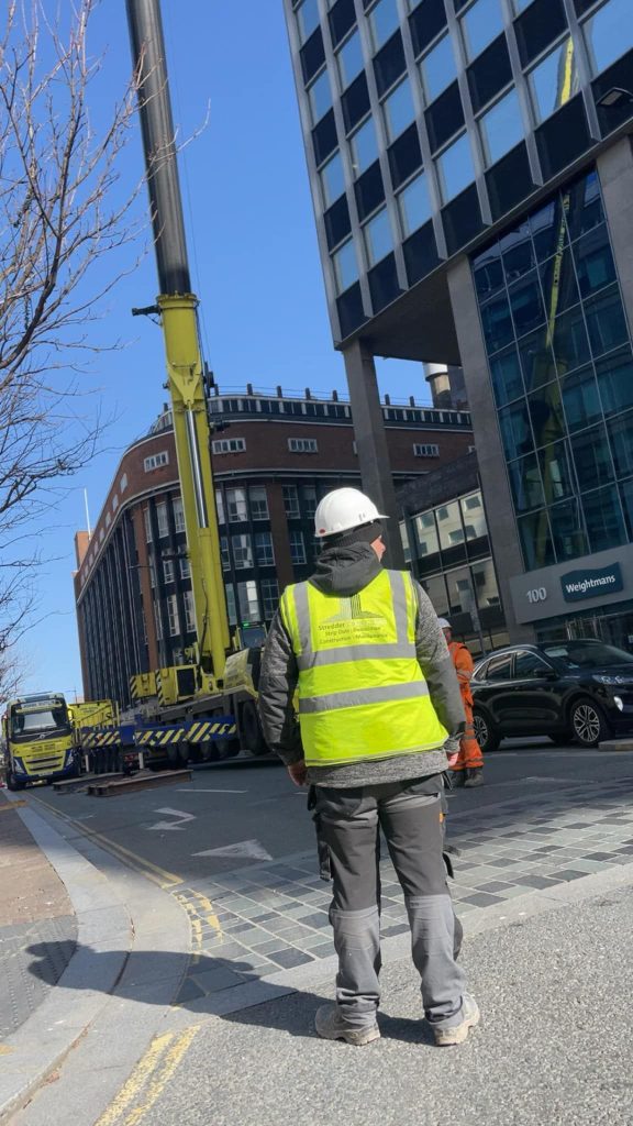 cherry picker hire liverpool
